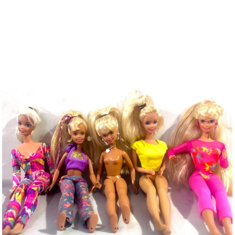 5 vintage Barbie's all blonde hair mostly clothed most wearing orig. jewelry